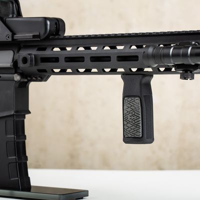 M-lock Vertical Grip V2 бренду Novritsch для страйкболу, категорія Ручки переносу вогню, додаткове фото 3